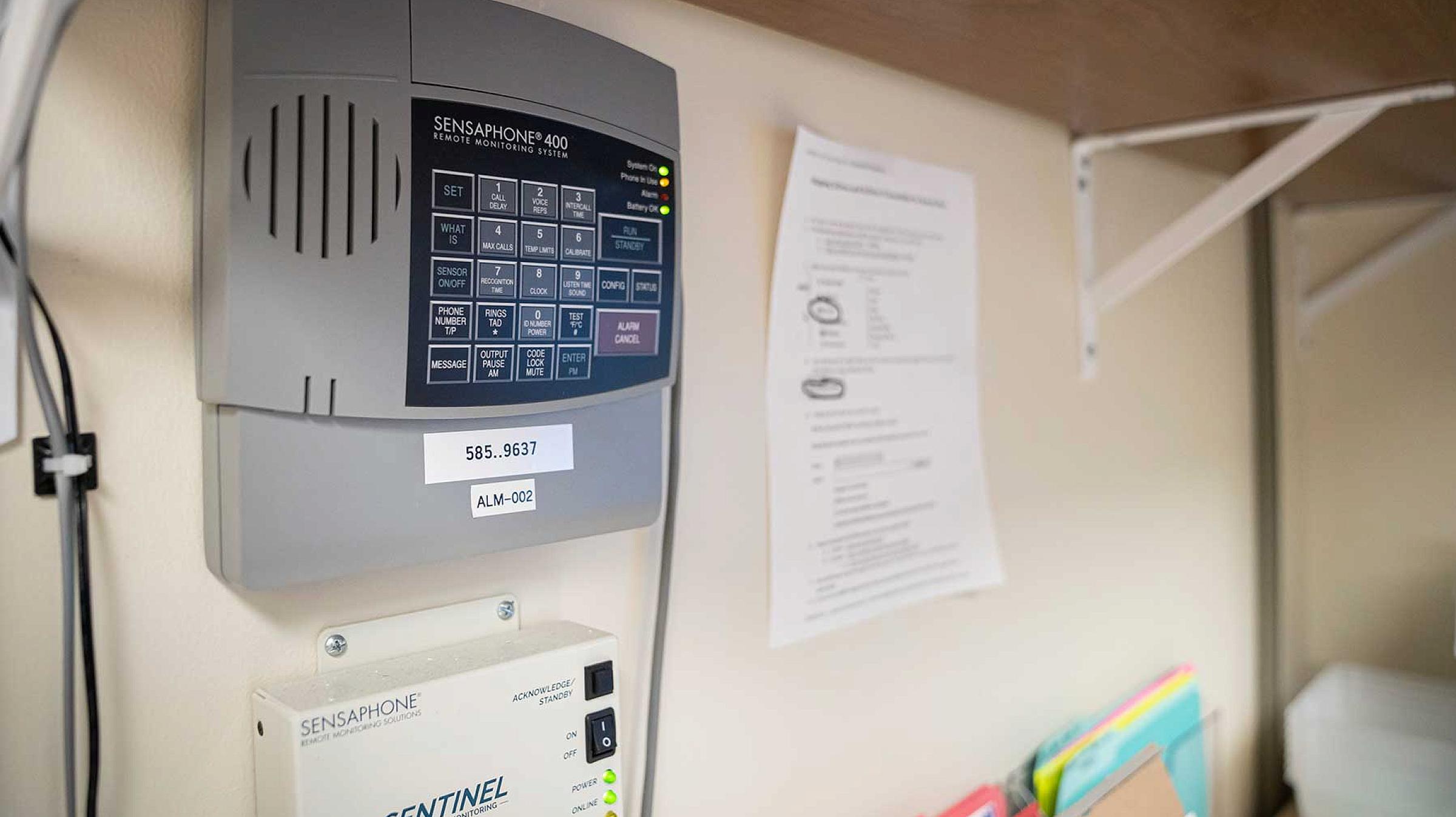 Hospital: Specimen Processing | We have a 24-hour temperature monitoring system with an alert system for team notification. 24-hour temperature monitoring system